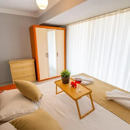 Sunset Club Aqualettings Mermaid 25 *