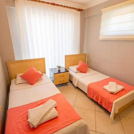 Sunset Club Aqualettings Mermaid 25