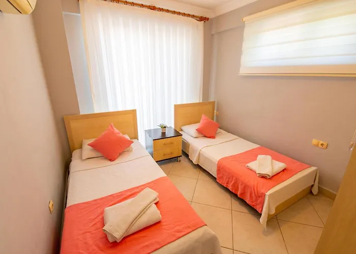 Sunset Club Aqualettings Mermaid 25