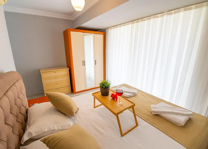 Sunset Club Aqualettings Mermaid 25 *