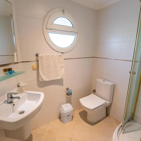 Sunset Club Aqualettings Mermaid 25 フェティエ