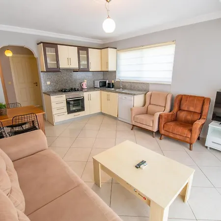 Sunset Club Aqualettings Mermaid 25 *