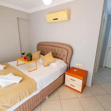 Sunset Club Aqualettings Mermaid 25 *